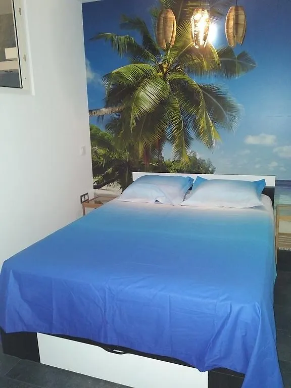 Marina Studio Appartement Boekarest